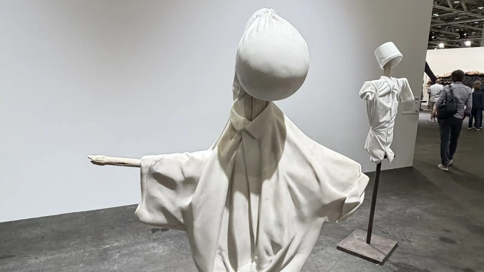 Andreas Lolis, "Army of Scarecrows": the marble scarecrows. 